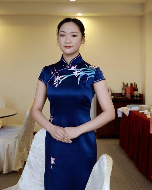 网红周雨露,网红界的璀璨明星，引领潮流的时尚达人